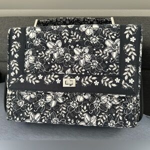Bible Carrying Case. Floral Black and White with Zip Closure and Handle